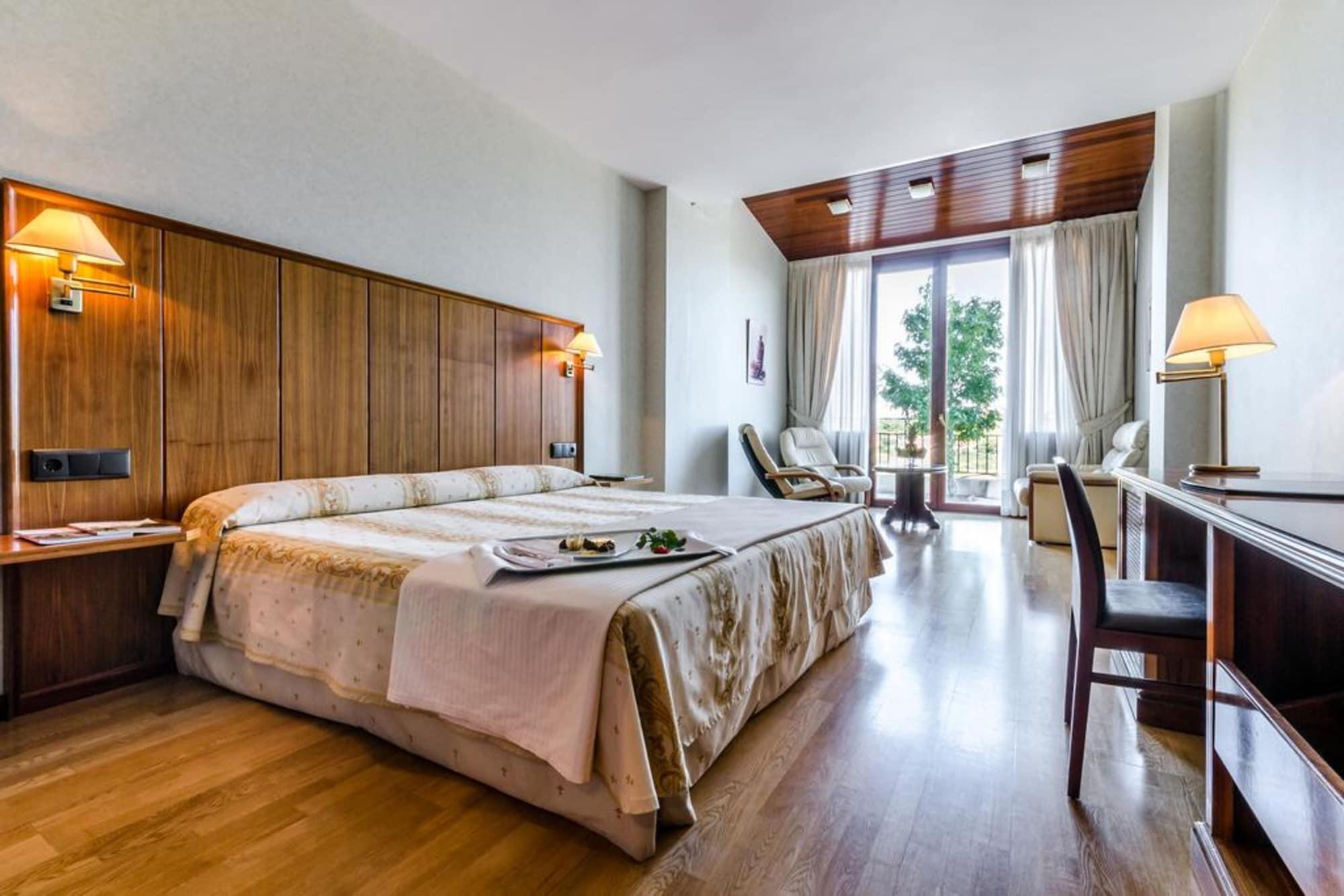 Hotel Dona Brigida - Salamanca Forum Вильямайор Экстерьер фото