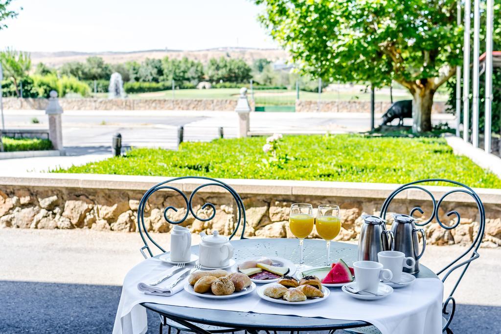 Hotel Dona Brigida - Salamanca Forum Вильямайор Экстерьер фото