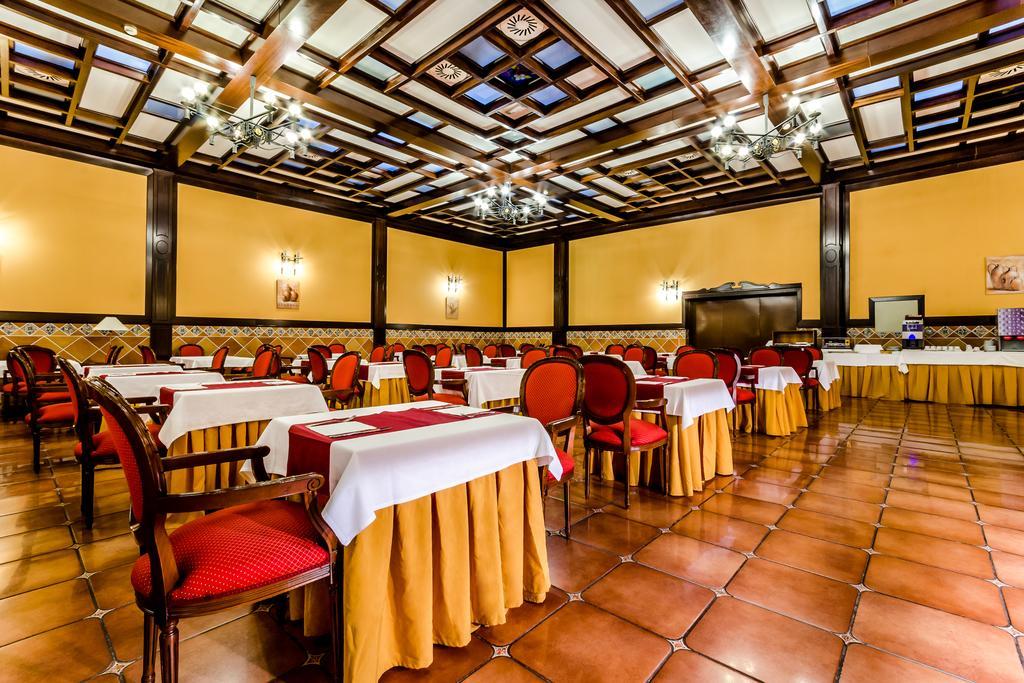 Hotel Dona Brigida - Salamanca Forum Вильямайор Экстерьер фото