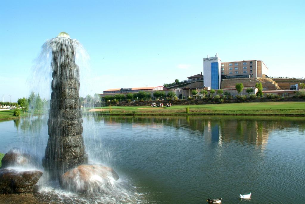 Hotel Dona Brigida - Salamanca Forum Вильямайор Экстерьер фото